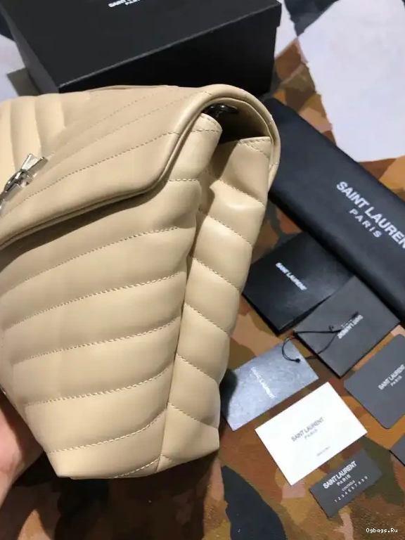MEDIUM LOULOU YSL 0524